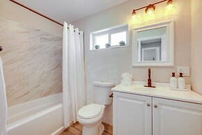 9 Mi to Joshua Tree NP: Secluded Desert Home!