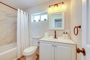 9 Mi to Joshua Tree NP: Secluded Desert Home!