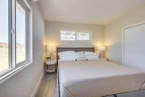 9 Mi to Joshua Tree NP: Secluded Desert Home!