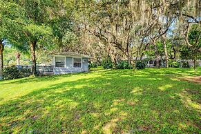 Home on Lake Hutchinson w/ Dock!