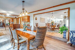 Home on Lake Hutchinson w/ Dock!