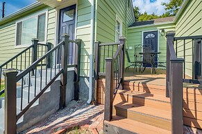 2 Mi to Potomac Mills: Modern Home in Woodbridge