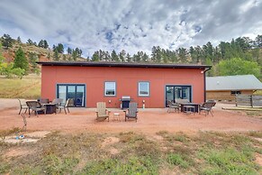 17 Mi to Mount Rushmore: Rapid City Retreat!