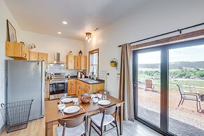 17 Mi to Mount Rushmore: Rapid City Retreat!