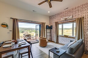 17 Mi to Mount Rushmore: Rapid City Retreat!