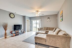 33 Mi to Busch Gardens: Ruskin Home w/ Pool Access