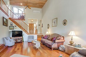 5 Mi to Lake Natoma: Home w/ Deck in Orangevale!