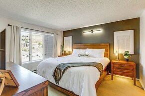 Walk to Lift: Mtn-view Crested Butte Condo w/ Loft