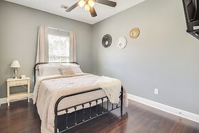 < 1 Mi to Beach - Home w/ Deck & Yard in Waveland!