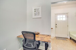 < 1 Mi to Beach - Home w/ Deck & Yard in Waveland!