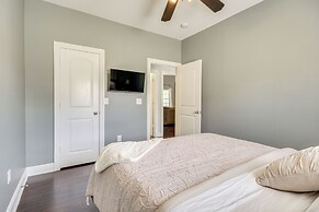 < 1 Mi to Beach - Home w/ Deck & Yard in Waveland!