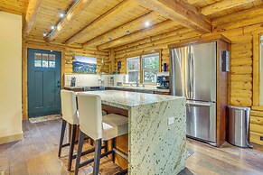 Cabin ~ 1 Mi to Lake Gregory & Hiking!