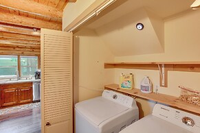 Cabin ~ 1 Mi to Lake Gregory & Hiking!