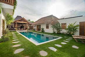 House of Bagera by Alfred in Bali - Tropical Family Dream Villa in Sem