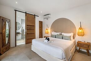 House of Bagera by Alfred in Bali - Tropical Family Dream Villa in Sem