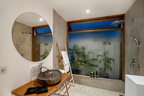 House of Bagera by Alfred in Bali - Tropical Family Dream Villa in Sem