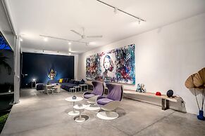 Loft Volcano by Alfred in Bali - Stylish 2 BR Loft w Pool Garden Ricef