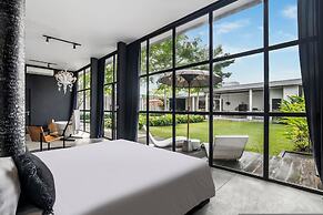 Loft Volcano by Alfred in Bali - Stylish 2 BR Loft w Pool Garden Ricef