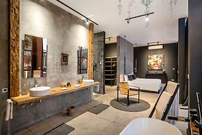 Loft Volcano by Alfred in Bali - Stylish 2 BR Loft w Pool Garden Ricef