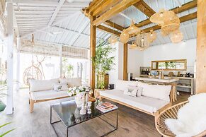 Villa M by Alfred in Bali - Stunning Family Villa With Pool at Seminya