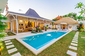 Villa M by Alfred in Bali - Stunning Family Villa With Pool at Seminya