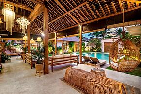 Villa Nabi by Alfred in Bali - New Family 5BR Villa Next to Seminyak B