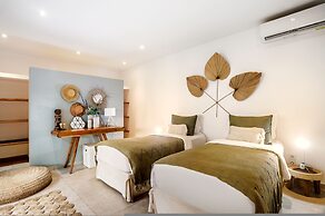 Villa Nabi by Alfred in Bali - New Family 5BR Villa Next to Seminyak B