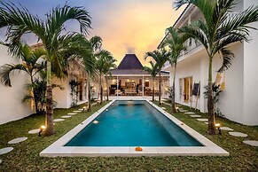 Villa Cyma by Alfred in Bali - New Peaceful 5 BR Villa in the Heart of