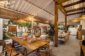 Villa Cyma by Alfred in Bali - New Peaceful 5 BR Villa in the Heart of