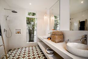 Villa Cyma by Alfred in Bali - New Peaceful 5 BR Villa in the Heart of