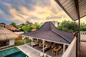 Villa Folie by Alfred in Bali - New 5bdr Dream Villa in the Heart of S