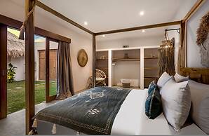 Villa Folie by Alfred in Bali - New 5bdr Dream Villa in the Heart of S