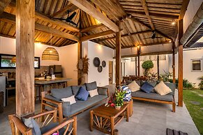 Villa Nakal by Alfred in Bali - Tropical Bliss 4BD Villa w Private Poo