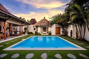 Villa Nakal by Alfred in Bali - Tropical Bliss 4BD Villa w Private Poo