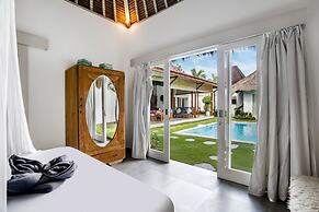 Villa Nakal by Alfred in Bali - Tropical Bliss 4BD Villa w Private Poo