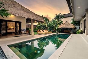 Villa Gading by Alfred in Bali - Stunning 4BD Villa in the Heart of Se