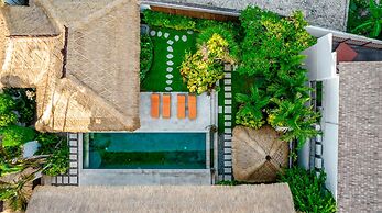 Villa Gading by Alfred in Bali - Stunning 4BD Villa in the Heart of Se