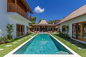 Villa Namu by Alfred in Bali - Family 5 BD Dream in Seminyak Oberoi Be