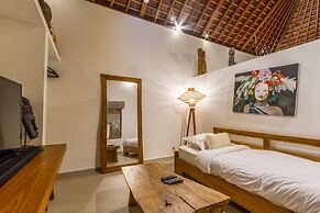 Villa Namu by Alfred in Bali - Family 5 BD Dream in Seminyak Oberoi Be
