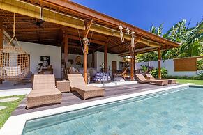 Villa Namu by Alfred in Bali - Family 5 BD Dream in Seminyak Oberoi Be