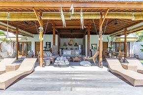 Villa Namu by Alfred in Bali - Family 5 BD Dream in Seminyak Oberoi Be