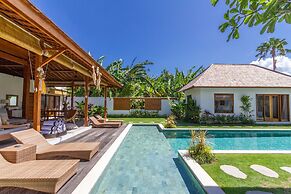 Villa Namu by Alfred in Bali - Family 5 BD Dream in Seminyak Oberoi Be
