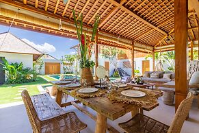 Villa Namu by Alfred in Bali - Family 5 BD Dream in Seminyak Oberoi Be
