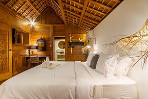 Villa Namu by Alfred in Bali - Family 5 BD Dream in Seminyak Oberoi Be