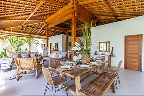Villa Namu by Alfred in Bali - Family 5 BD Dream in Seminyak Oberoi Be