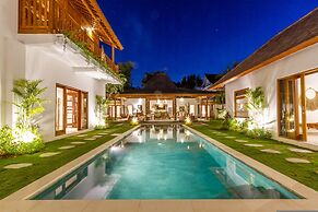 Villa Namu by Alfred in Bali - Family 5 BD Dream in Seminyak Oberoi Be