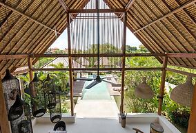 Villa Chempaka by Alfred in Bali - New Luxe Tropical 4BR Dream Villa i