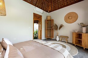 Villa Chempaka by Alfred in Bali - New Luxe Tropical 4BR Dream Villa i