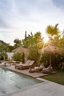 Villa Chempaka by Alfred in Bali - New Luxe Tropical 4BR Dream Villa i