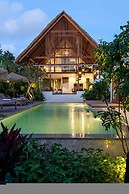 Villa Chempaka by Alfred in Bali - New Luxe Tropical 4BR Dream Villa i